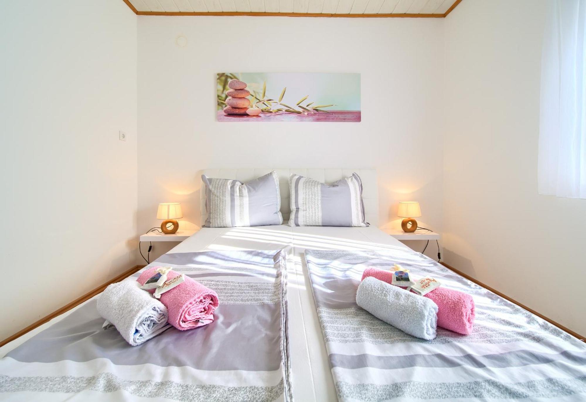 Apartments Braut Krk 克尔克 外观 照片