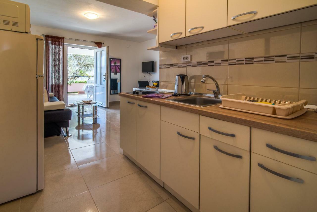 Apartments Braut Krk 克尔克 外观 照片