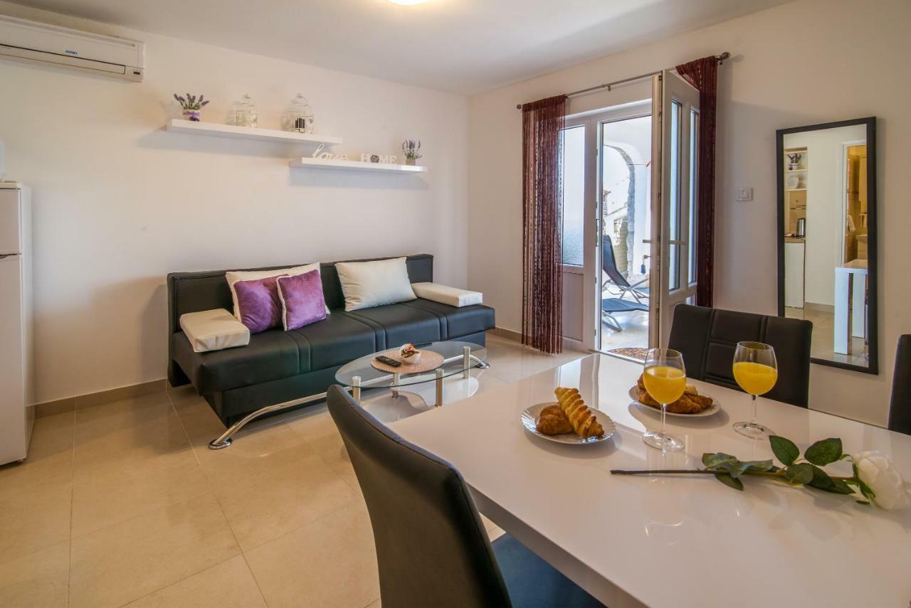Apartments Braut Krk 克尔克 外观 照片