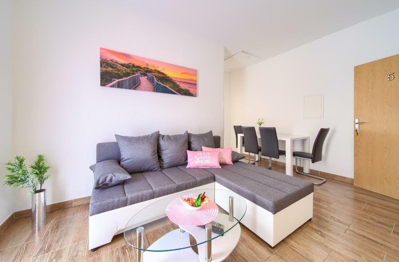 Apartments Braut Krk 克尔克 外观 照片